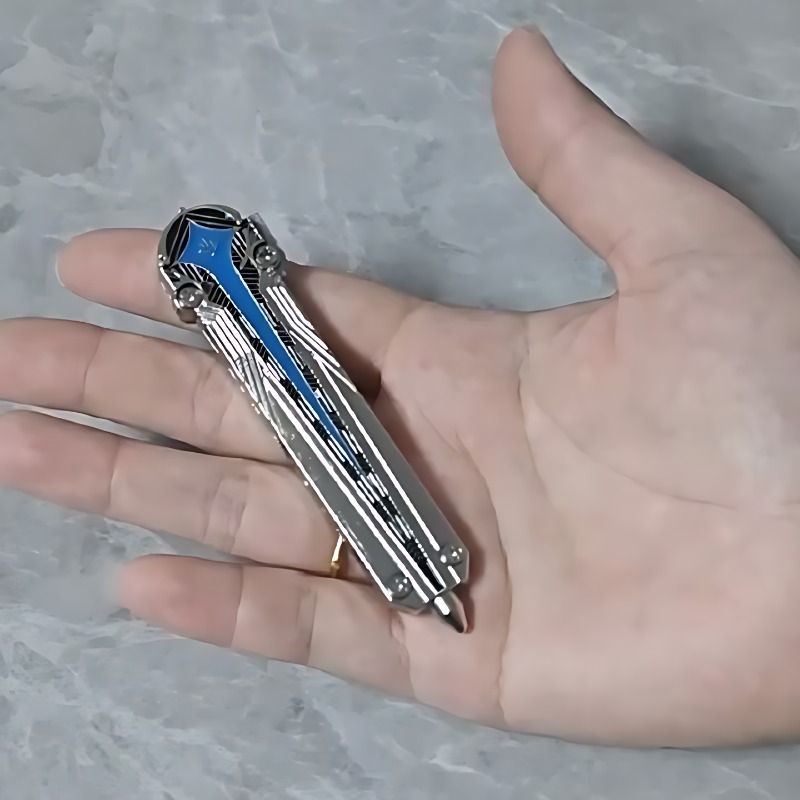 北极星三角洲弹簧蝴蝶刀模型