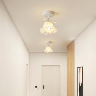奶油铃兰花朵走廊过道灯现代简约创意家用玄关灯卧室吸顶灯具 法式
