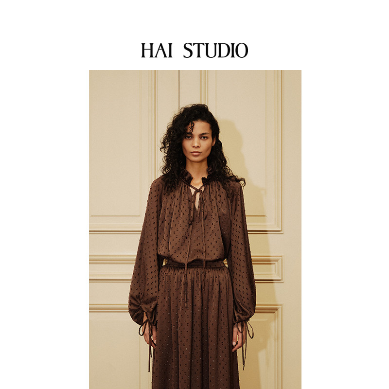 HAI STUDIO早秋新品 女士花边领抽褶上衣 灯笼袖波点立领优雅衬衫