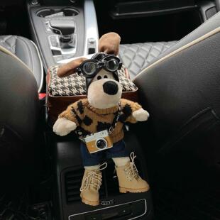 掌门狗纸巾盒车载可爱公仔汽车扶手箱多功能绑带车内纸巾包车内