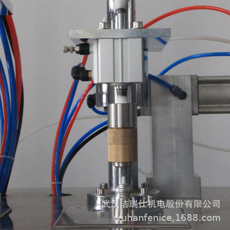 品喷雾剂生产设 鼻JIE SWIS喷气备灌雾剂灌装机 医剂消毒剂