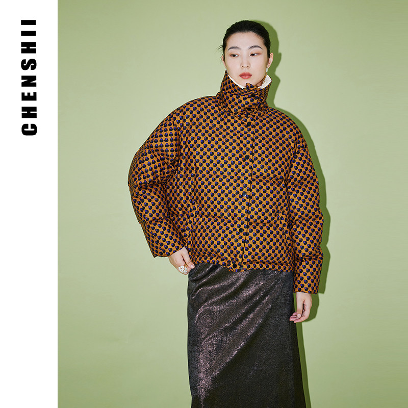 CHENSHII官方 秋冬新款时尚波点印花白鹅绒保暖短款羽绒服女