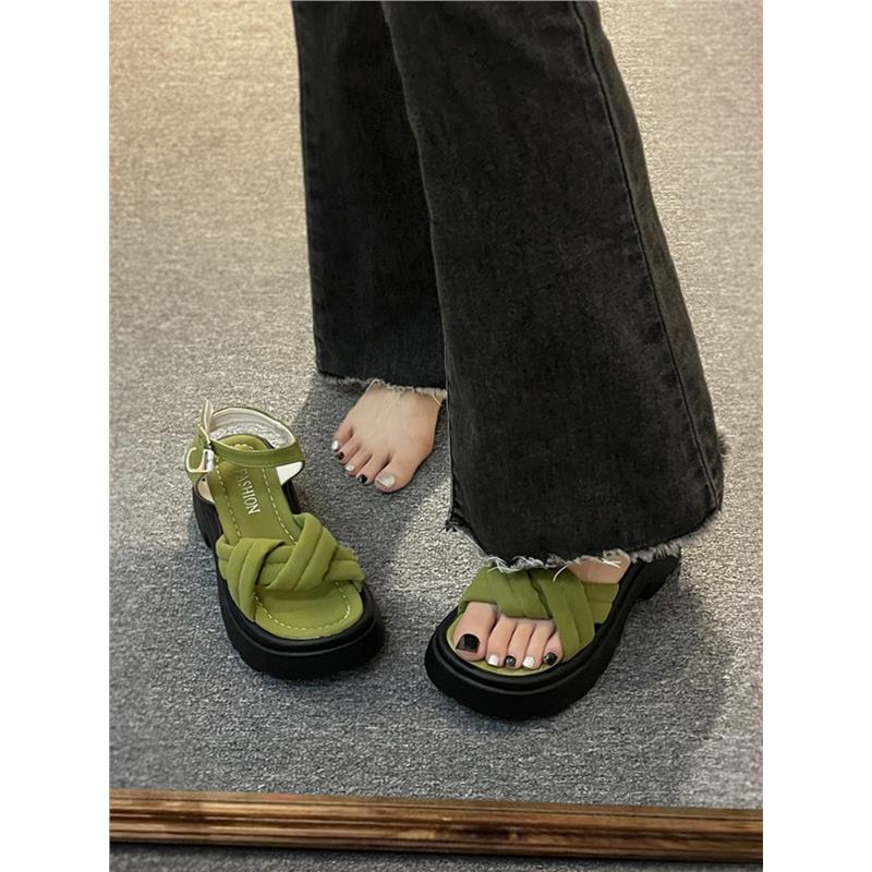 小众高级感凉鞋女款夏季配裙子2025新款松糕厚底一字带罗马沙滩鞋