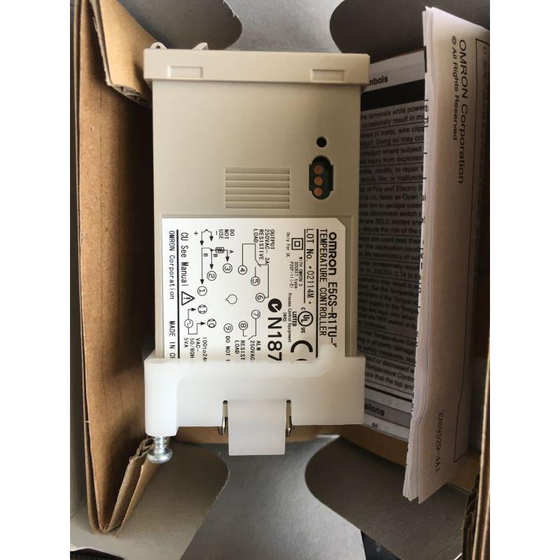 温控器E5CS-QPU/RPU/R1PU/Q1PU/R1KJU/Q1KJU/R1TU/QK/RKJU/-W