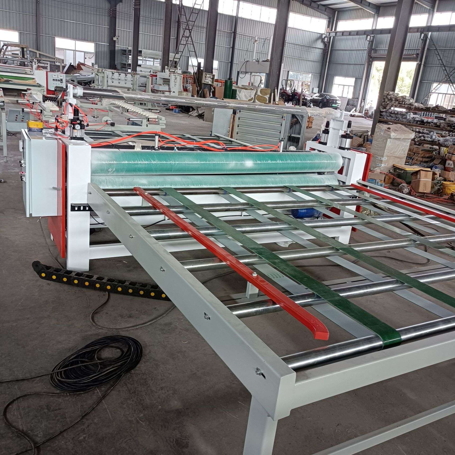 钢板铝板门板保护膜贴膜机 木饰面板保护膜覆膜机 钣金烤漆裱膜机