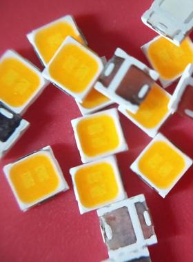 3030 6V 150MA RA80 3000K 160LM-170LM 双芯 3V 暖白LED灯