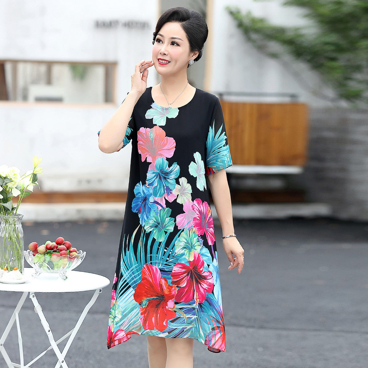 夏款新中式洋气印花圆领宽松裙子妈妈装遮肉大气雪纺连衣裙,女装/女士精品,中老年女装,淘宝优惠券,粉丝福利购,淘宝优惠卷