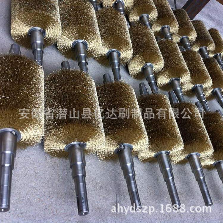 貂皮刮油机钢丝刷 刮狐狸油脂毛刷 刮油刷 刮貂油钢丝刷除油刷辊