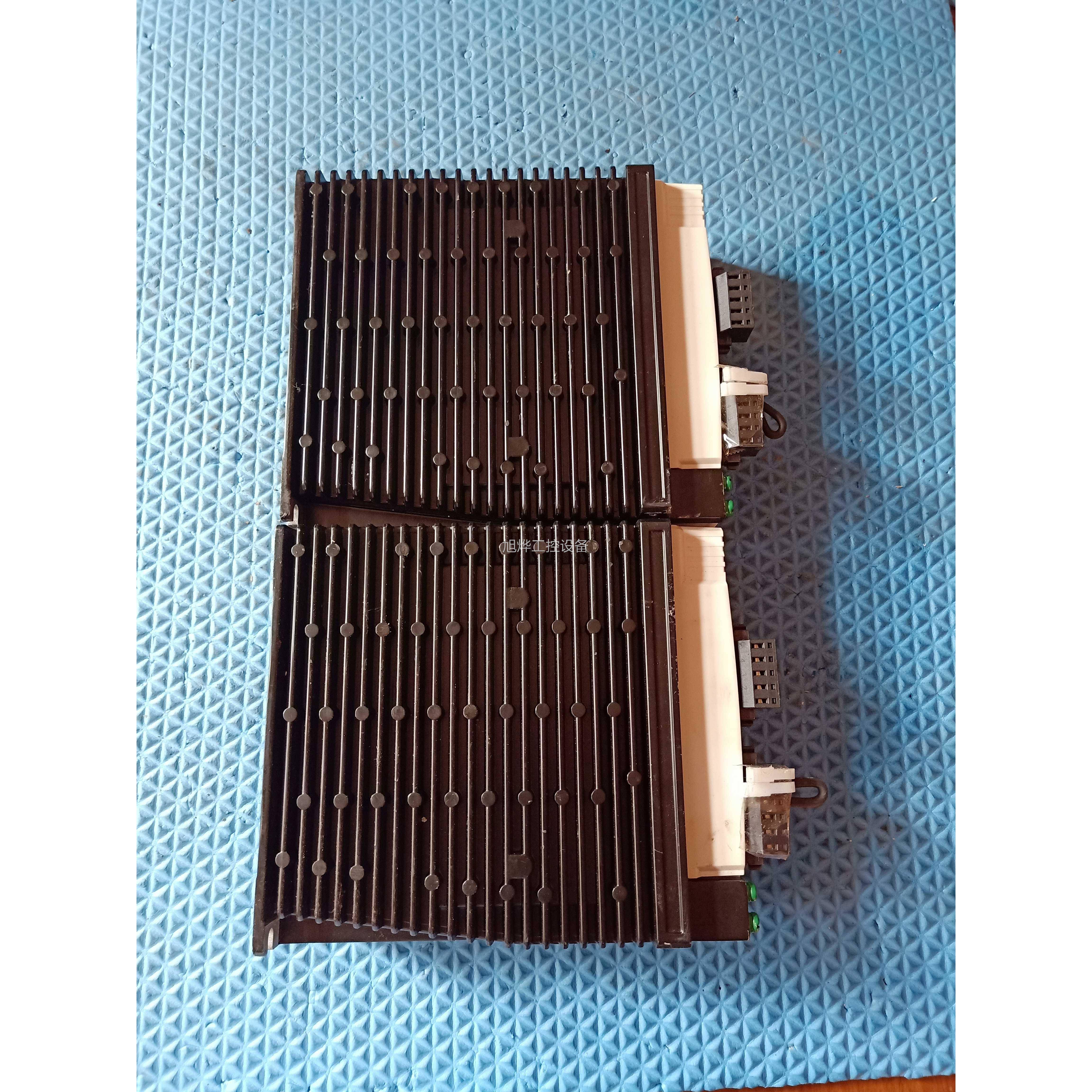 议价二手松下伺服驱器MCDDT35200 MCDD3520动 75W原T装拆机实物图