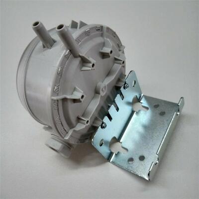 瑞士UBA04差压开关100-1NVD0H00pa风压开关604.9210006压差0开关