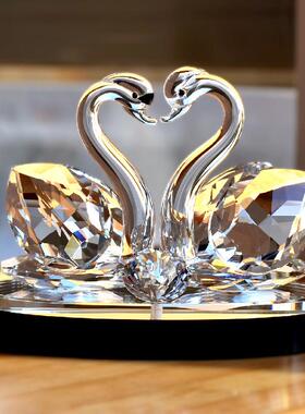 创意水晶天鹅摆件家居装饰品 结婚新婚礼物 工艺品摆设七夕送女友
