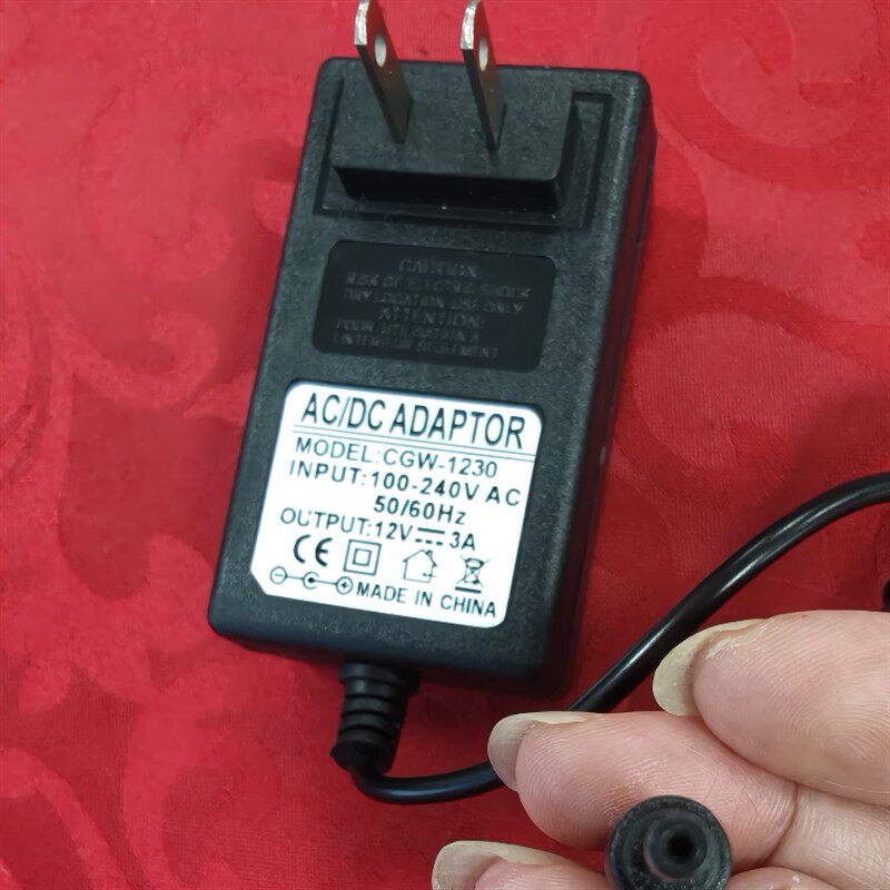 酷比魔方平板电脑DC12V2A2.5A3A充电器电源适配器DC3.5*1.35i上头
