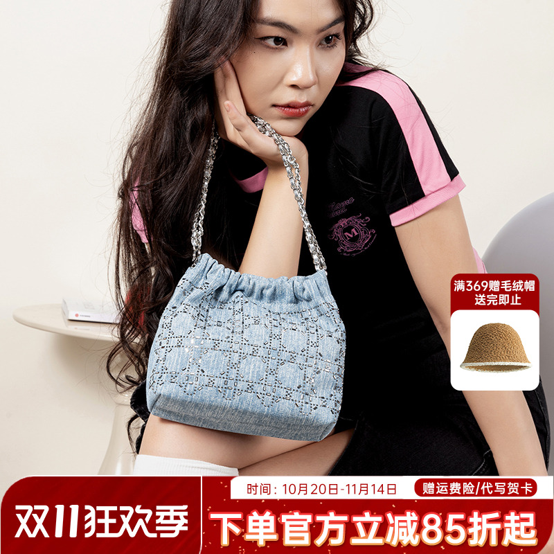 天美意带钻水桶包女斜挎包