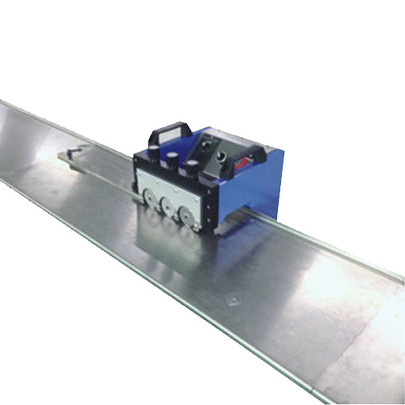 厂家批发T5T8灯条分板机 多组多刀LED为条分板机  无毛刺 无变形