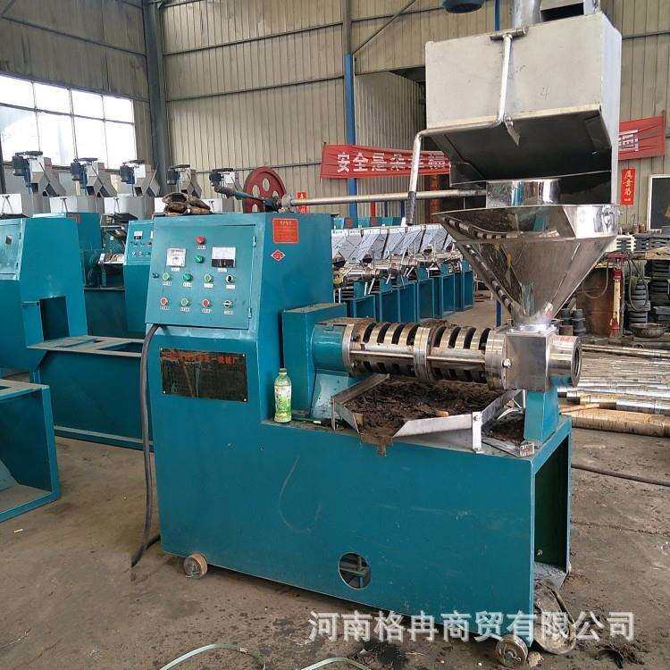 新型螺旋榨油机榨滤一体式榨油机电动螺旋榨油设备