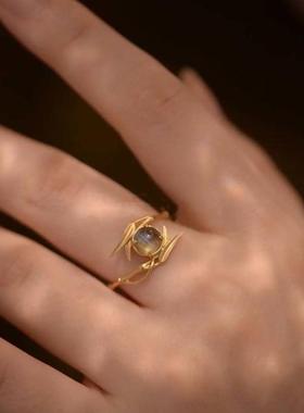 国风小众猫眼清透感竹叶时尚轻奢金色ins冷淡风宝石月光石戒指