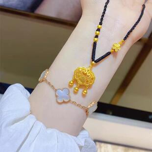 复古三生三世錾刻桃花黄金色古法平安锁纯金吊坠项链编绳送女友