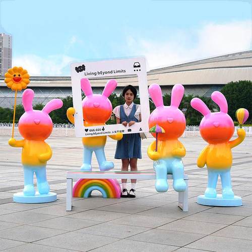 玻璃钢卡通兔子雕塑网红打卡拍照公园商场户外落地美陈装饰大摆件