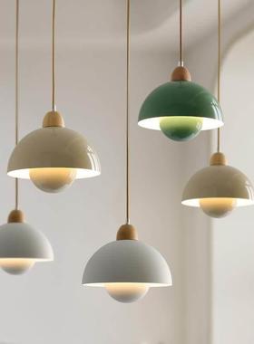 丹麦VP1餐厅吧台花苞灯现代简约创意卧室床头灯全光谱护眼小吊灯