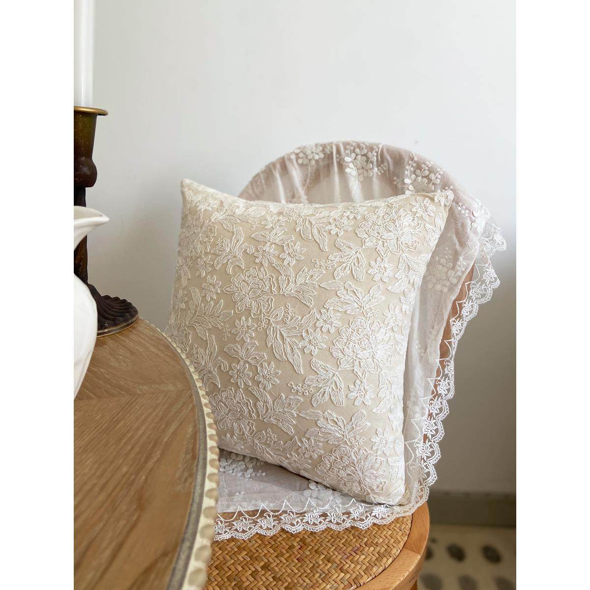 法式高级抱枕套白色田园蕾丝靠枕北欧ins风客厅沙发床头靠垫腰枕