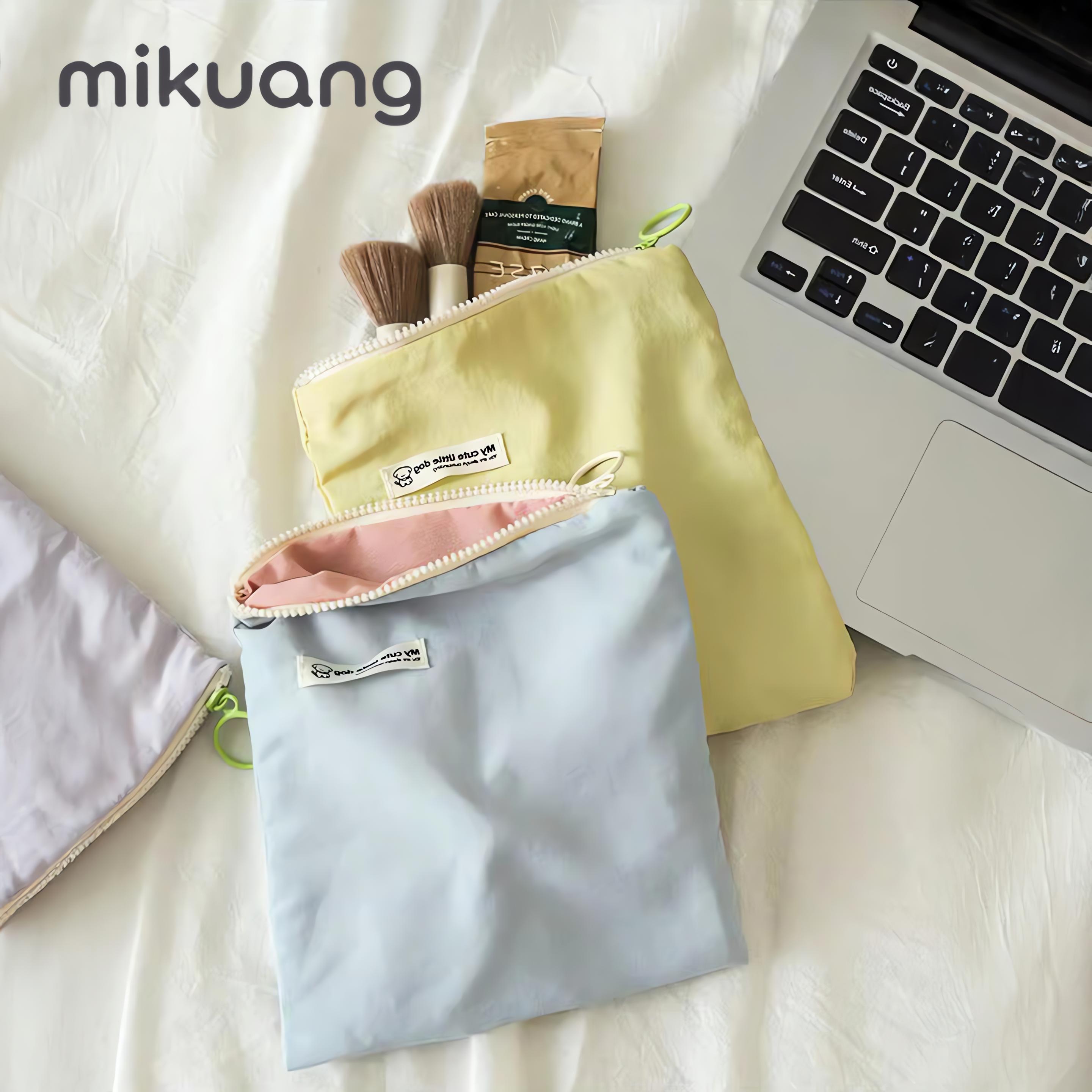 巴掌大却超能装！马卡龙化妆包