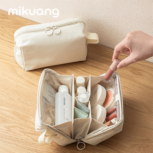 化妆包女便携式收纳2025新款高端洗漱精致小旅行小号超火分区外出