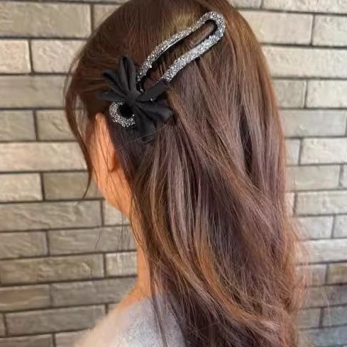 小香风蝴蝶结带钻盘发抓夹