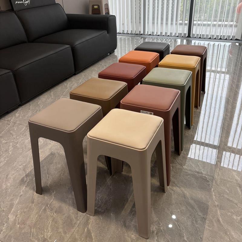 轻奢风塑料凳子家用特厚现代简约可叠放摞叠软包加厚椅子高凳板凳