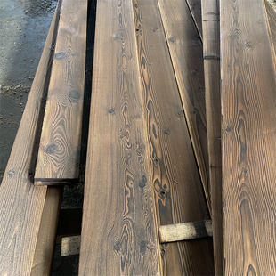 刨光板材碳化自然松木花纹护墙板樟子松木方木板材扣板树纹拉丝