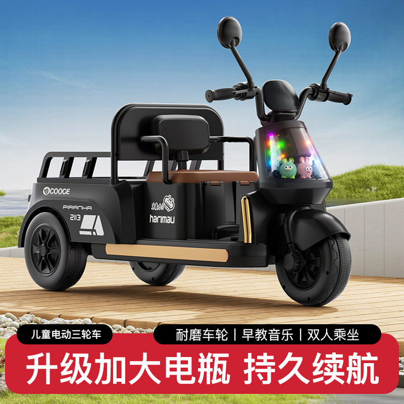 新品电动摩托车三轮车可坐大人