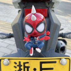 电动车摆件装饰品摩托Q玩偶公仔蜘蛛侠电瓶小配件挂件版机车可爱