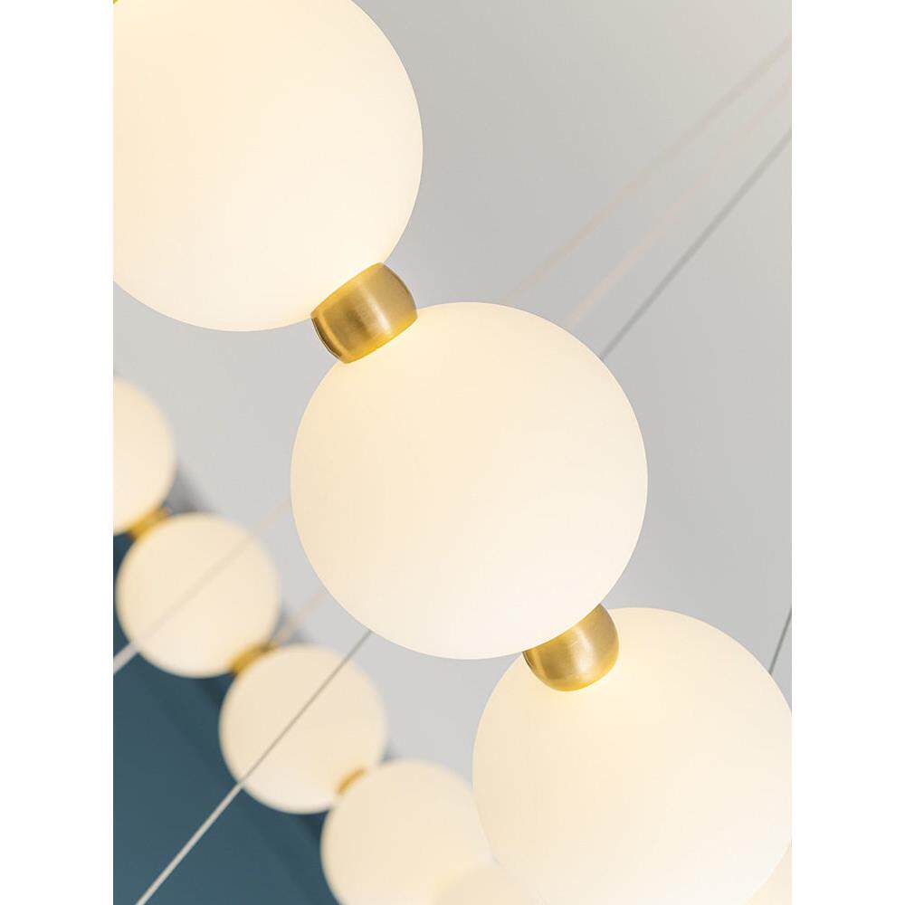 北欧现轻奢客厅吊灯设计师简约LED卧室圆形个性餐厅珍珠项链灯