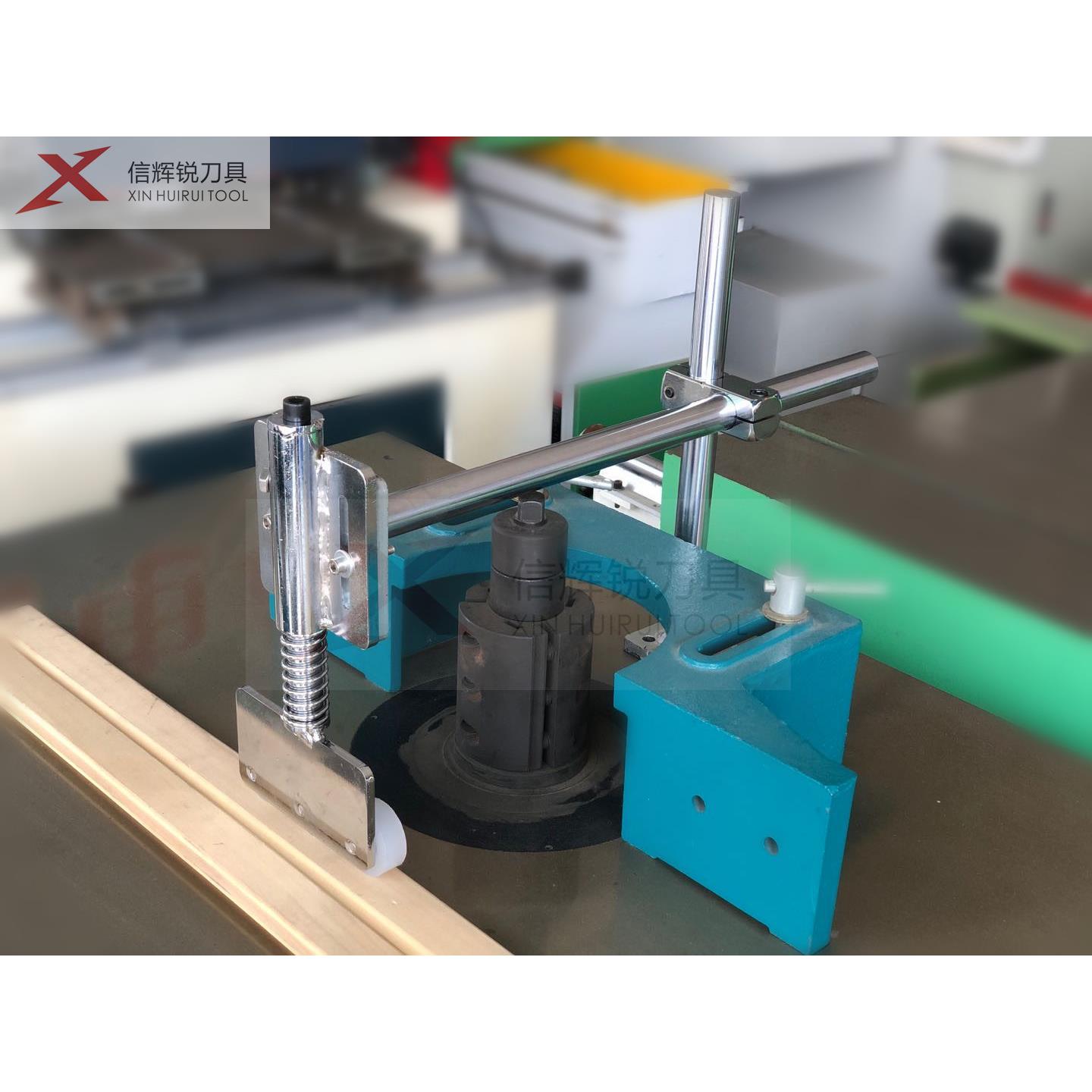 木工工具立铣压轮家具圆台横向顶料弹簧助力器送料走弯料辅助靠山