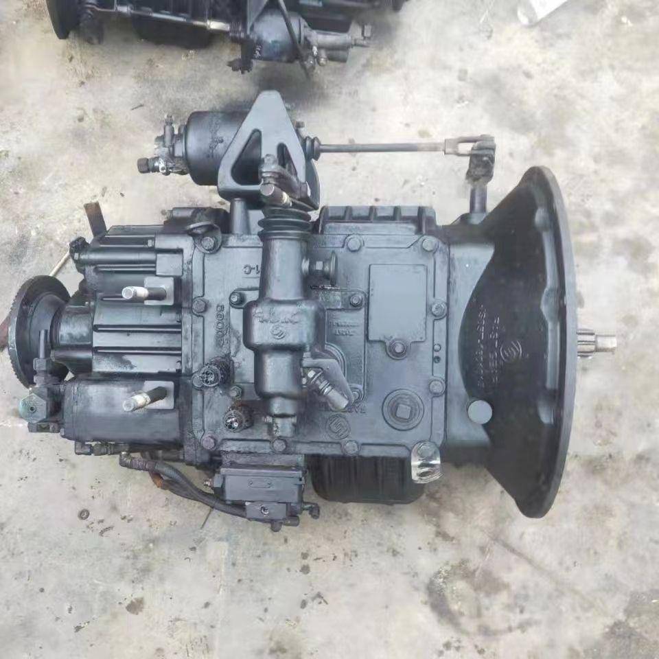 长春解放J6法士特变速箱变速箱壳变速箱前盖价格图片