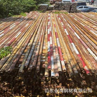 建筑旧脚手架钢管48红漆架子管二首黄漆快搭脚手架钢管出口