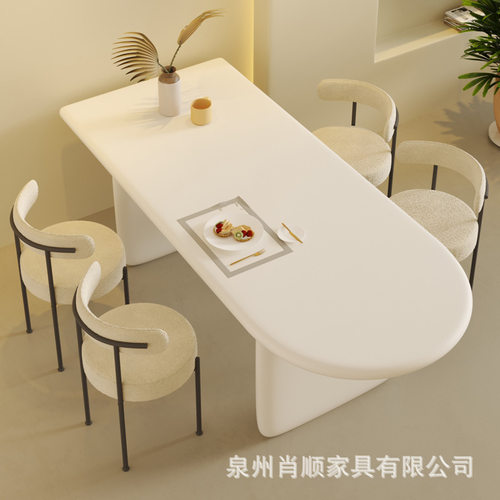 奶油风实木餐桌小户型家用椭圆型多人吃饭餐桌法式餐厅半椭圆餐桌