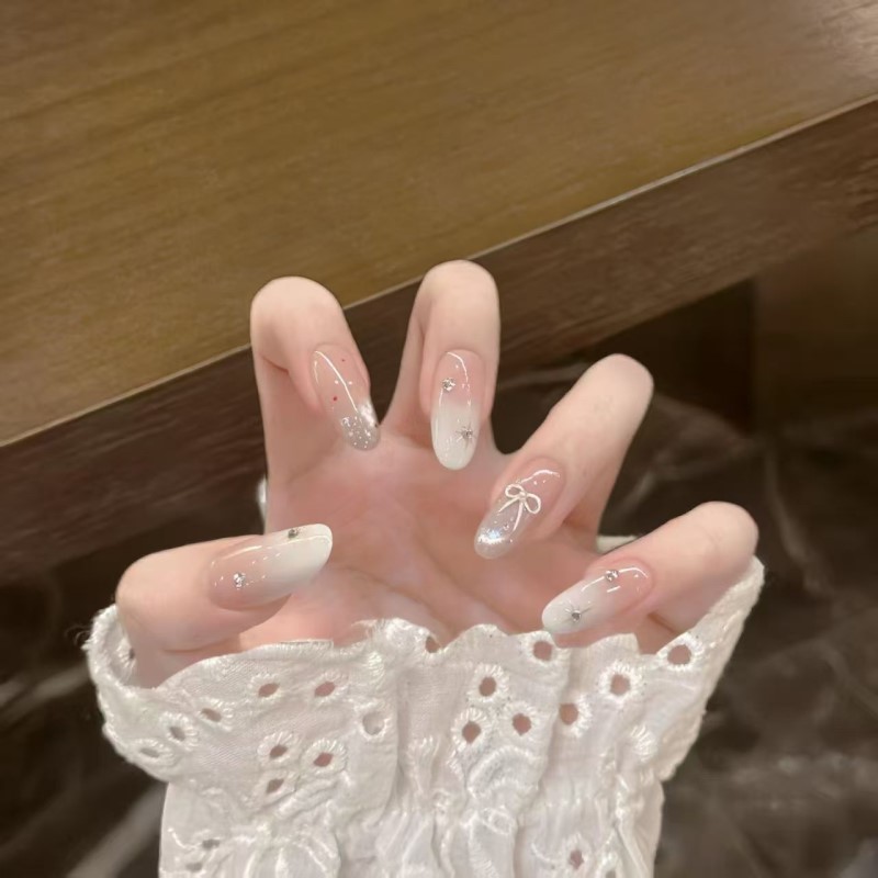 穿戴甲婚纱照轻奢高级绝美高颜值