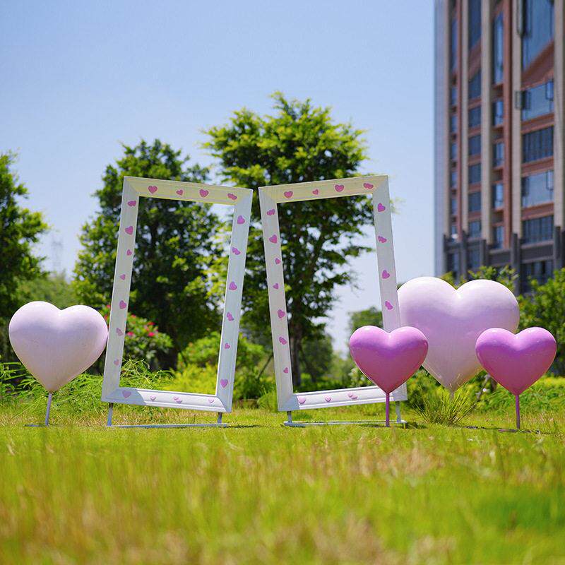 网红打卡拍照爱心love相框户外告白玻璃钢雕塑公园景区装饰美陈