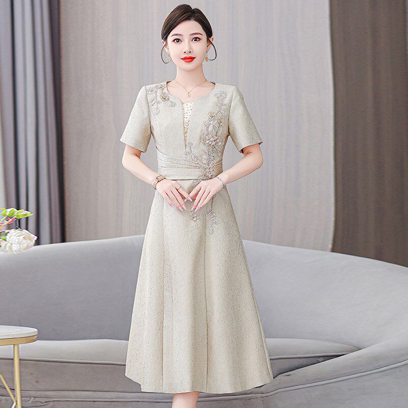 现货速发高端大气喜婆婆礼服妈妈婚宴高贵年轻款结婚连衣裙平时可