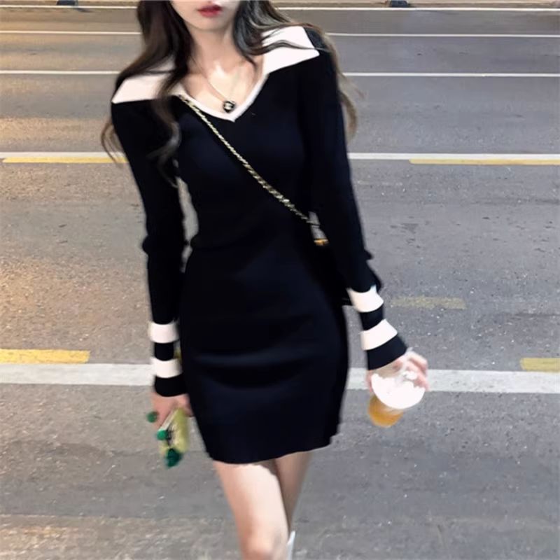 速发P甜O小个子条纹针织连衣裙秋冬学院风收腰又领又辣包臀紧身短