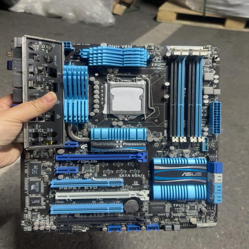 议价华硕主板 P8P67 EVO 双网卡豪华大板