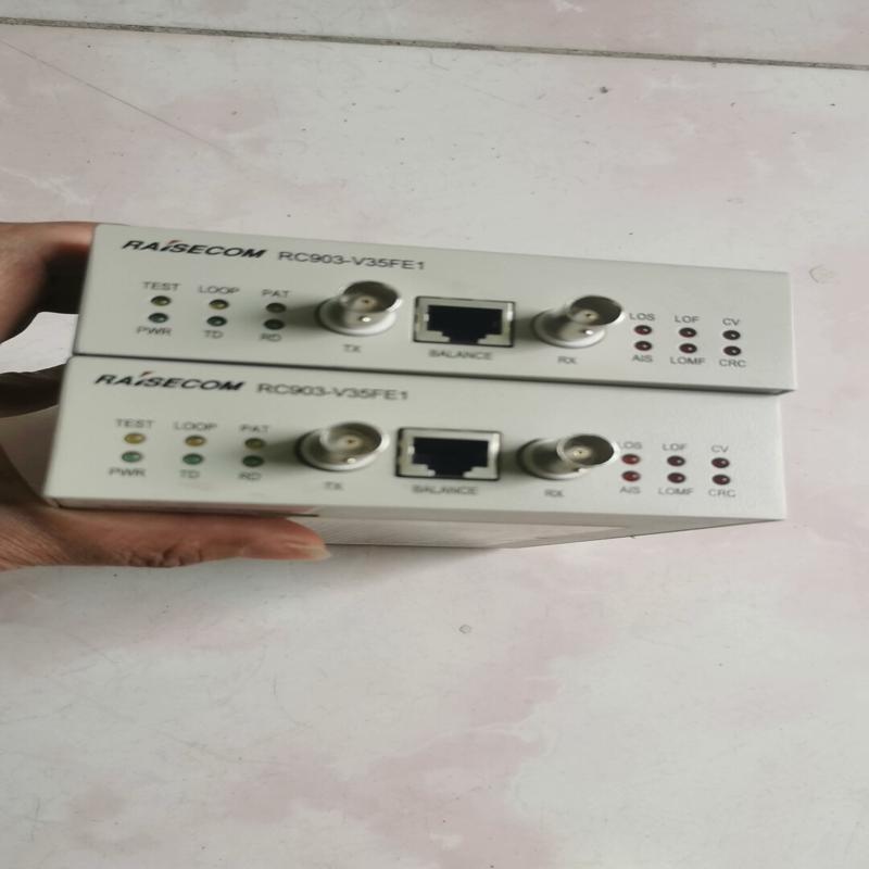 议价RAISECOM RC903-V35FE1,图片上是实物
