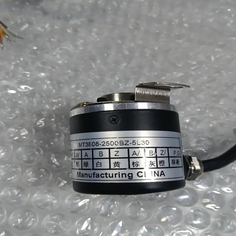 议价MT编码器MT3808-2500BZ-5L30一个，实物