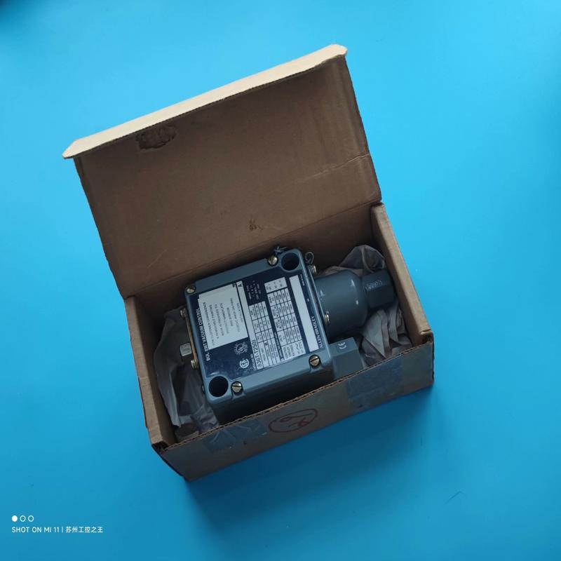 议价AB压力开关836T-T250J