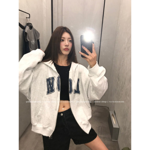 牙套大汪【老玩家】L*c同款私服*一个穿8天*连帽字母卫衣