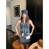 牙套大汪 素人爱豆 菱格挂脖毛针织背心上衣拿捏纯欲分分钟迷倒