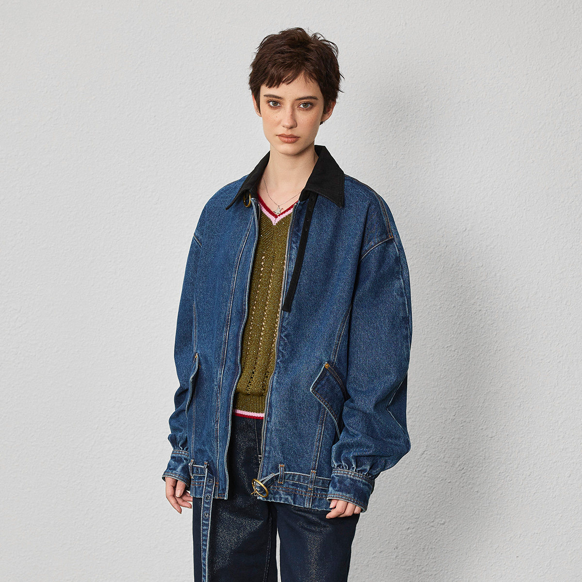 希凯驰25秋设计师款翻领外套女拼接百搭深蓝牛仔外套31627020
