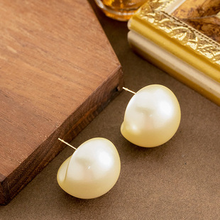 网红时尚 赫本风银针耳饰女 精致名媛范不规则圆形珍珠耳钉小众个性
