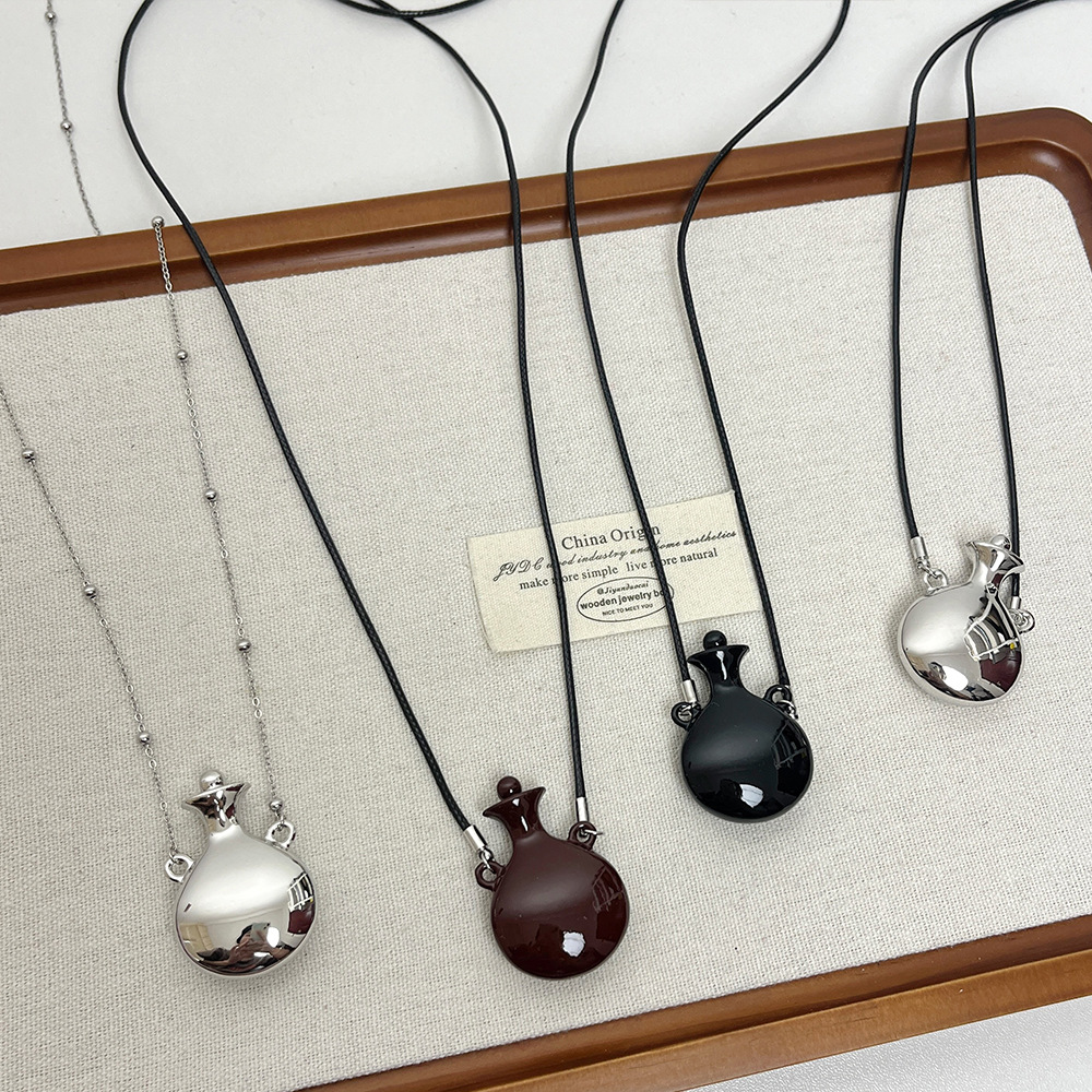 HABI银色香水瓶项链长款轻奢小众毛衣链新款简约高级感颈链卫衣链