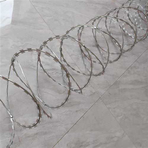 刀片刺绳铁丝网刺丝滚笼防攀爬圆型围墙防盗镀锌防锈家用带刺围栏